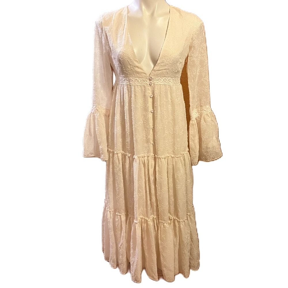 Solai the Label Tiered off white Midi/Maxi Dress V-Neck Bell Sleeves